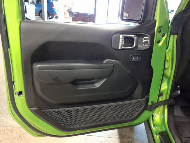 Used 2025 Jeep Wrangler Unlimited Sport AWD/4WD image 11