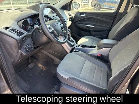 Used 2015 Ford Escape SE FWD image 16