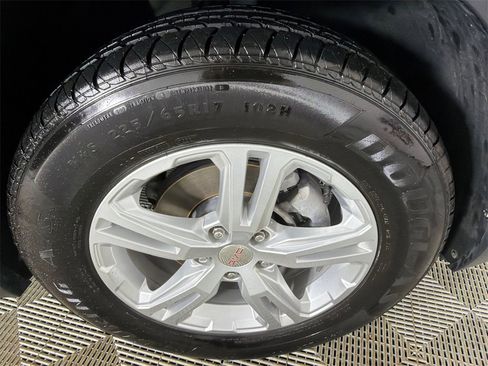 Used 2020 GMC Terrain SLE w/ Driver Convenience Package image 13