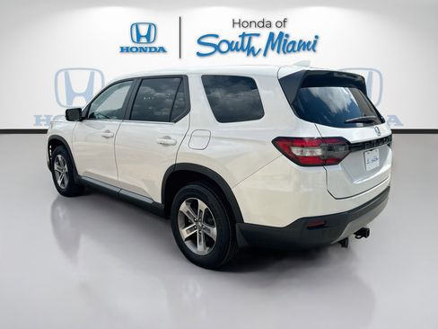 Used 2023 Honda Pilot EX-L image 5