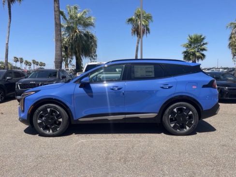 New 2026 Kia Sportage SX FWD image 4