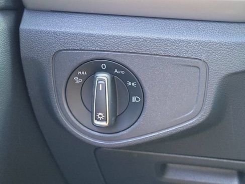 Used 2021 Volkswagen Atlas S FWD image 19