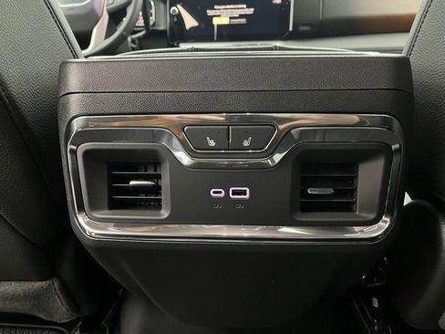 New 2024 GMC Sierra 2500 Denali w/ Denali Reserve Package image 39