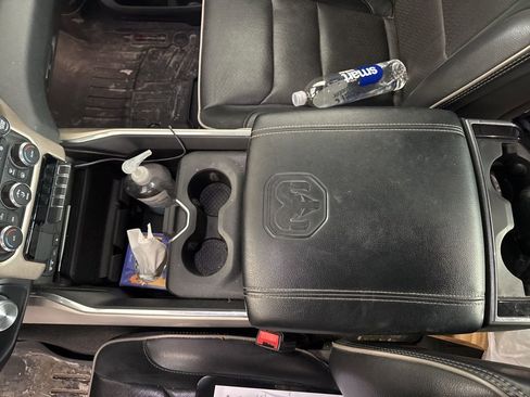 Used 2019 RAM 1500 Laramie w/ Sport Appearance Package image 21