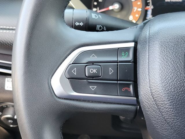 Used 2023 Jeep Compass Latitude AWD/4WD image 7