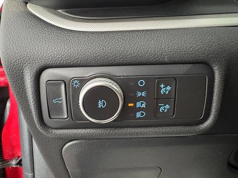 Used 2020 Ford Explorer XLT w/ Equipment Group 202A AWD/4WD image 21