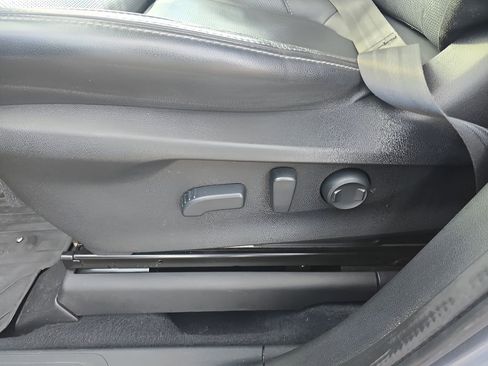 Used 2022 Subaru Ascent Touring image 16