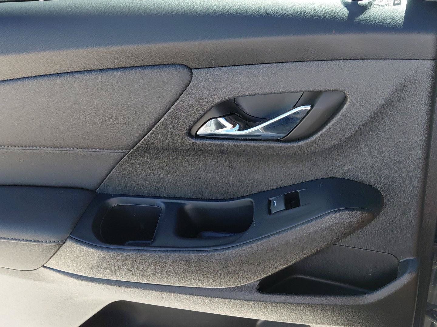 Used 2023 Chevrolet Traverse LT w/ Rear Camera Mirror Package AWD/4WD image 45