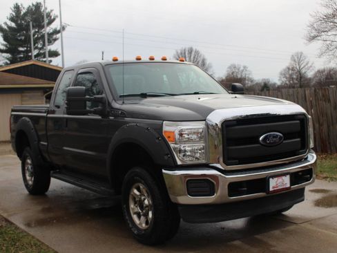 Used 2016 Ford F250 XL w/ XL Appearance Package image 2
