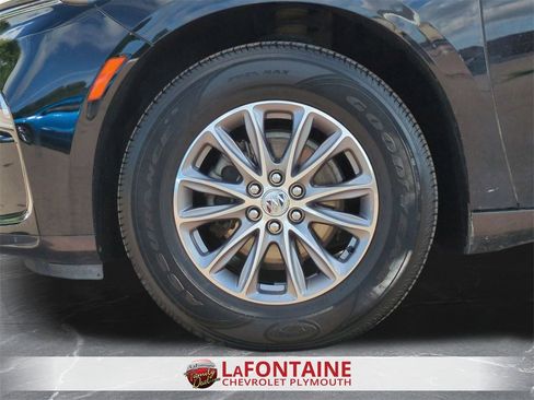 Certified 2023 Buick Enclave Essence image 31