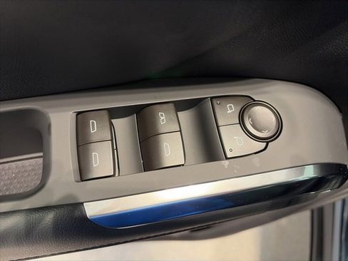 New 2026 Chevrolet Traverse LT w/ Driver Confidence Package image 9