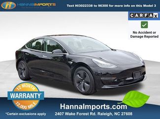 Used 2019 Tesla Model 3 Standard Range image 1