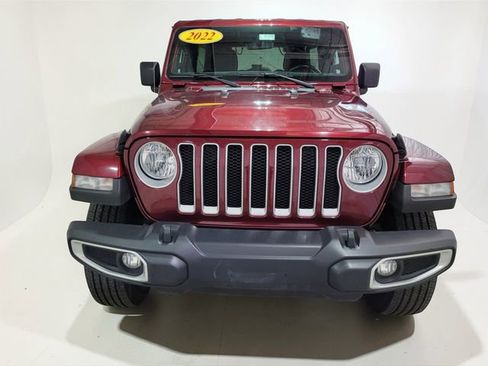 Used 2022 Jeep Wrangler Unlimited Sahara image 12