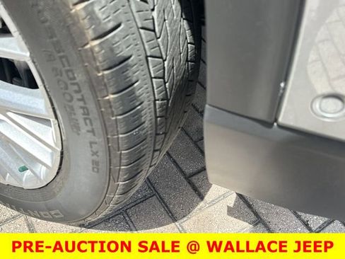 Used 2024 GMC Acadia Elevation w/ Super Cruise Package FWD image 15