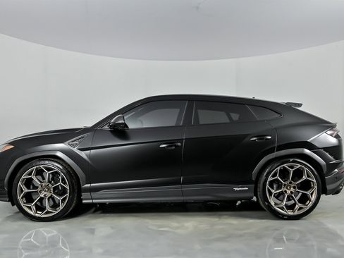 Used 2024 Lamborghini Urus Performante image 8