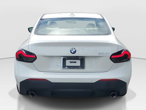 Used 2025 BMW 230i Coupe w/ M Sport Package RWD image 6