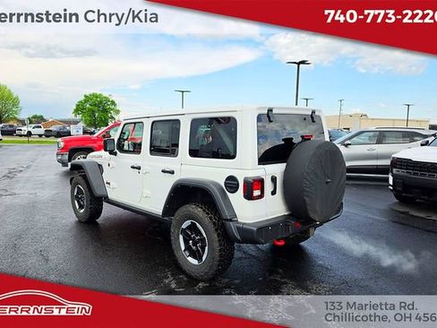 Used 2022 Jeep Wrangler Unlimited Rubicon AWD/4WD image 5