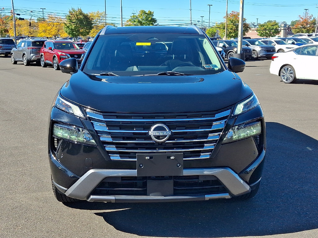 Certified 2024 Nissan Rogue SL w/ SL Premium Package AWD/4WD image 2