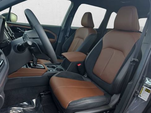Used 2025 Subaru Forester Touring AWD/4WD image 15