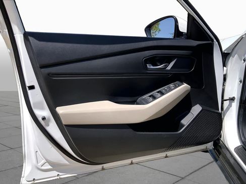 Used 2024 Honda Accord EX image 22