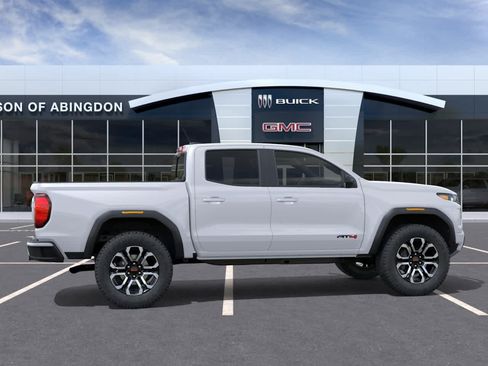 New 2026 GMC Canyon AT4 w/ AT4 Premium Package AWD/4WD image 5
