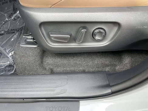 New 2026 Toyota 4Runner Limited image 30