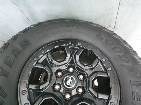 Certified 2022 Ford Bronco Wildtrak AWD/4WD image 37