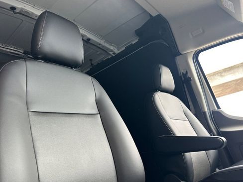 New 2026 Ford Transit 250 148 Medium Roof image 16