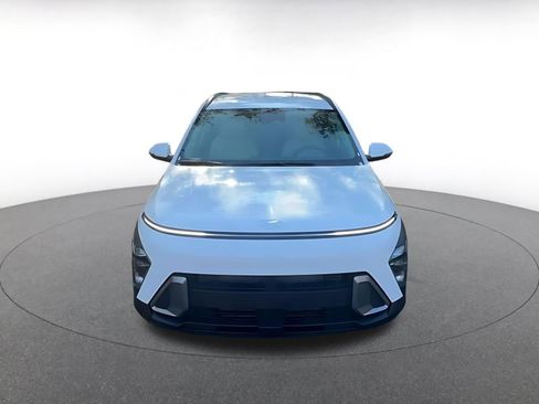 Used 2025 Hyundai Kona SEL image 4