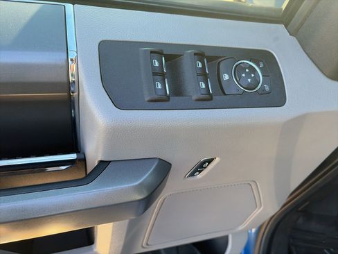 Used 2018 Ford F150 XLT w/ XTR Package image 13