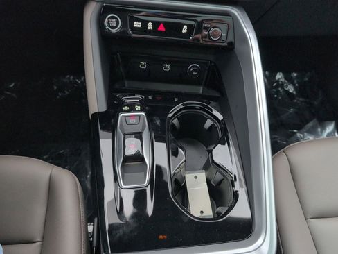 New 2025 Audi Q5 Premium Plus image 17