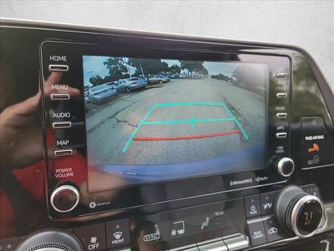 Used 2022 Toyota Highlander Bronze Edition AWD/4WD image 22