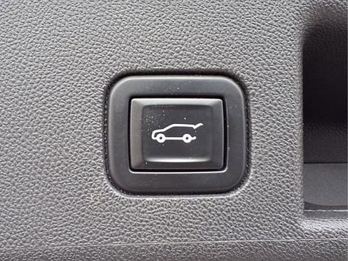 Certified 2021 Chevrolet Equinox LT image 26