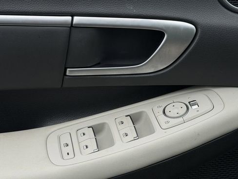 Used 2025 Hyundai Sonata SEL FWD image 23