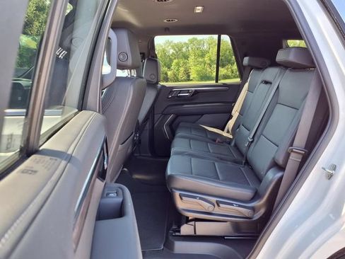Used 2025 Chevrolet Tahoe LT AWD/4WD image 38