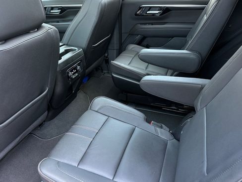 Used 2026 Chevrolet Tahoe RST w/ Advanced Technology Package RWD image 11