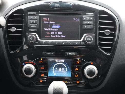 Used 2017 Nissan Juke SV AWD/4WD image 20