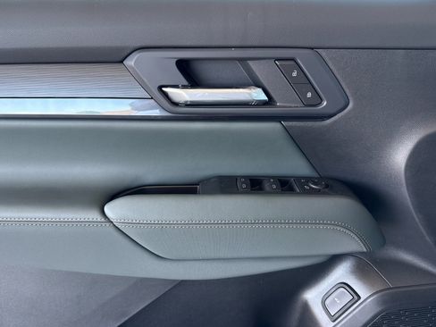 New 2026 GMC Terrain AT4 w/ Technology Package II image 12