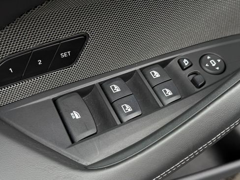 Used 2023 BMW M4 xDrive Competition w/ Executive Package AWD/4WD image 60