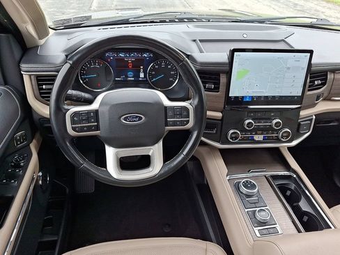 Used 2024 Ford Expedition Limited AWD/4WD image 15