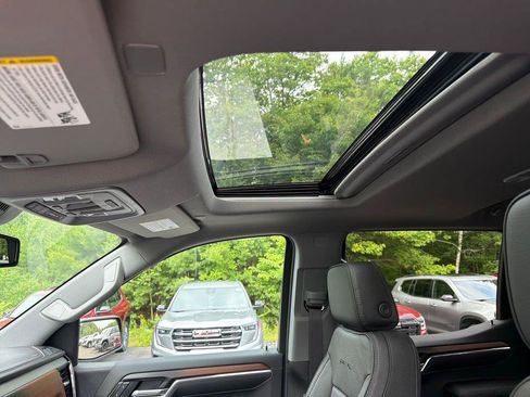 New 2026 GMC Sierra 1500 Denali AWD/4WD image 18