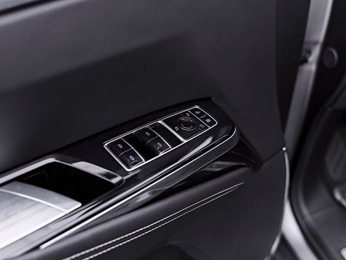 Used 2026 Cadillac Escalade V AWD/4WD image 43