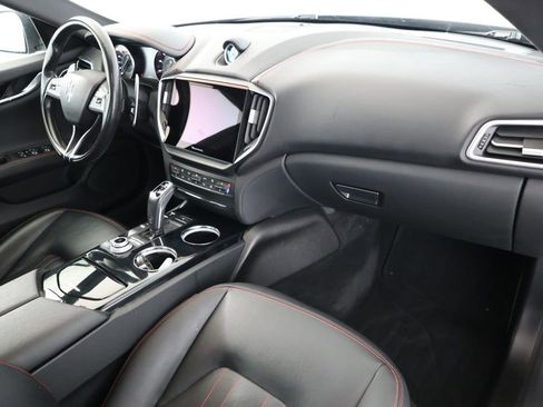 Used 2022 Maserati Ghibli Modena Q4 image 25