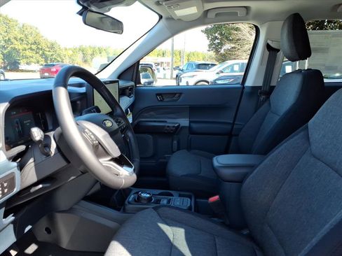 New 2026 Ford Maverick XLT w/ XLT Luxury Package image 5