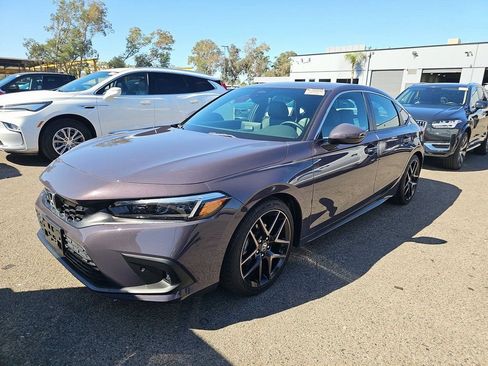 Used 2024 Honda Civic Sport Touring image 3