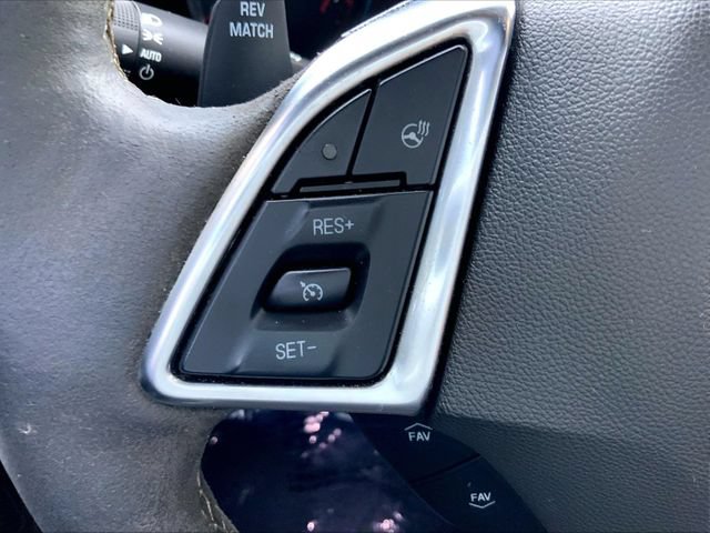 Used 2018 Chevrolet Camaro SS RWD image 17