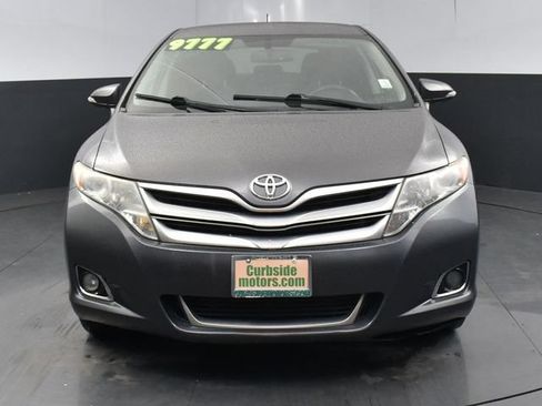 Used 2014 Toyota Venza LE FWD image 4