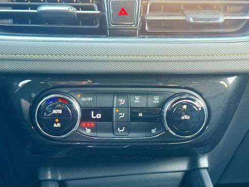 Used 2025 Chevrolet TrailBlazer ACTIV w/ Convenience Package AWD/4WD image 19