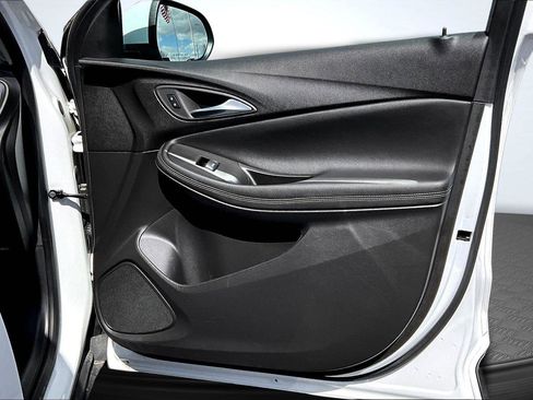 Used 2025 Buick Encore GX Preferred image 24