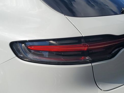 New 2026 Porsche Macan S image 16